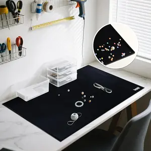 Silicone Mat for Crafts with Lip: Extra Large 31.5" x 23.6" Bead Mat for Beading & Jewelry Making DIY Beaded Bracelets - Thick Resin Art Pad for Painting & Play Clay on Crafting Table/Workbench