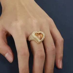 New Fashion Jewelry Rings Hollow Heart Design Ring High Quality Iced Out CZ Cubic Zirconia Hip Hop Bling Bling Delicate Jewelry