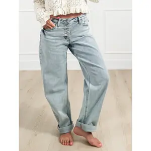 Judy Blue Mid Rise Light Wash Marlow Arc Leg With Bandana Loop