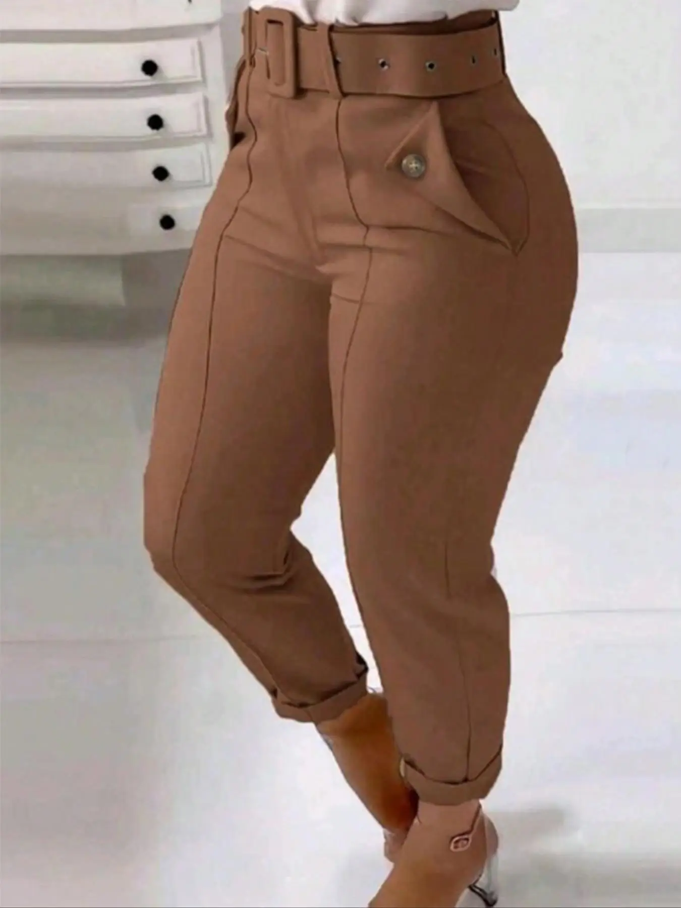 Women's Solid Grommet Eyelet Slim Belted Pants, Casual Fashion High Waist Trousers for Spring & Fall, Women's Bottoms for Daily Wear