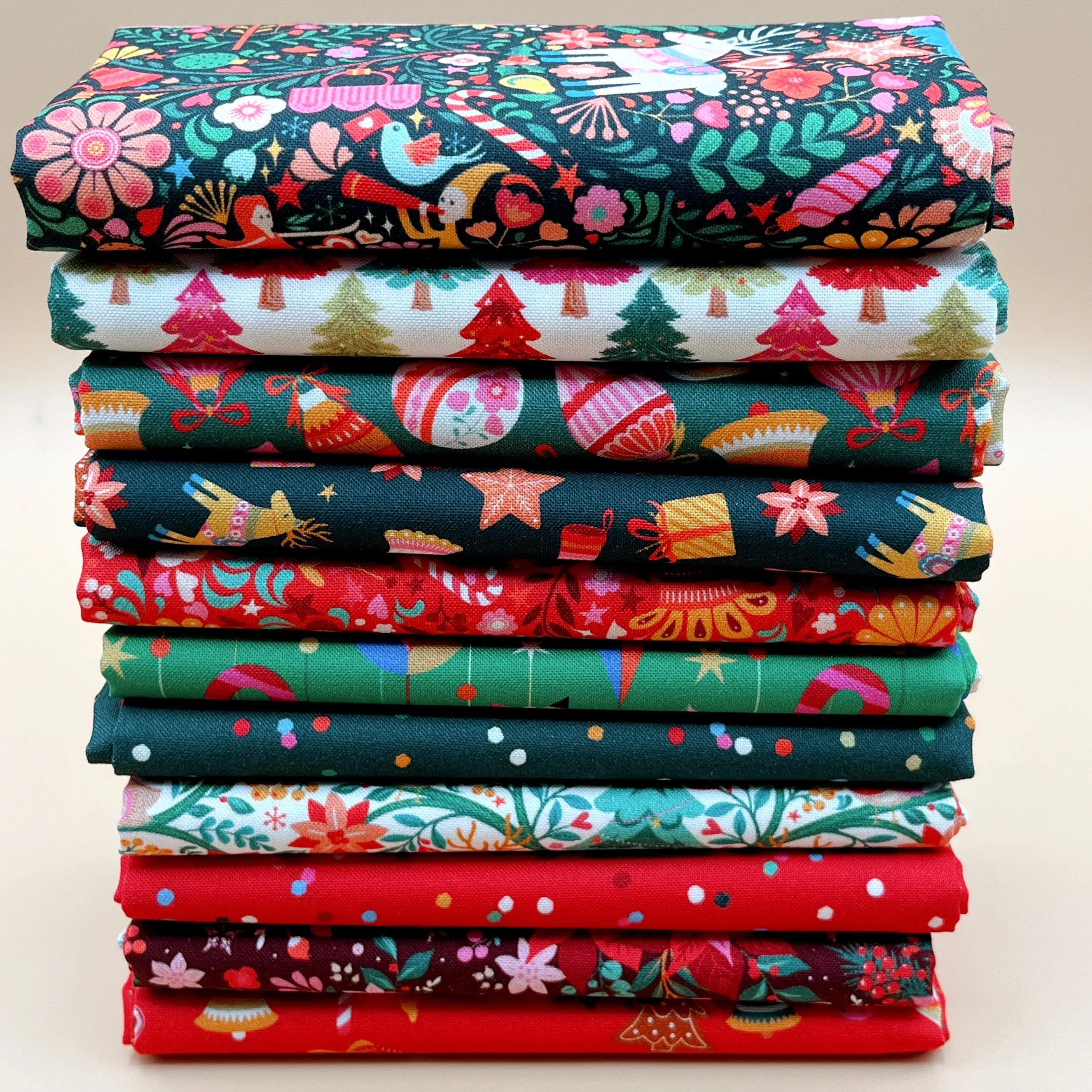 Deck the Halls Fat Quarter Bundle