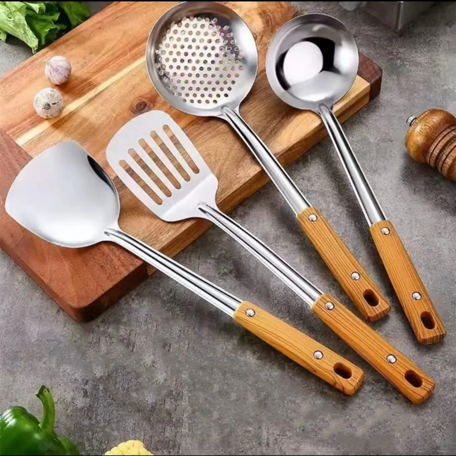 4-Piece 304 Stainless Steel Brushed Wok Cooking Tools Set - Hanging Hole Wooden Anti-Scald Handles, Spatula, Ladle, Slotted Spoon, Oil Skimmer Oil Drainer, Non-Stick Safe, Spill-Proof Kitchen Use Home Tools, Party Gifts