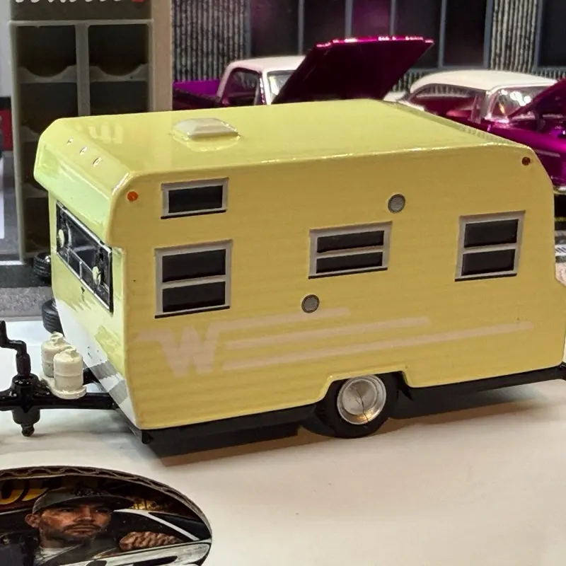 Greenlight Co. 1965 Winnebago 216 Travel Trailer Toy Vehicle, Yellow Classic Novelty Model Vehicle for Toys & Hobbies