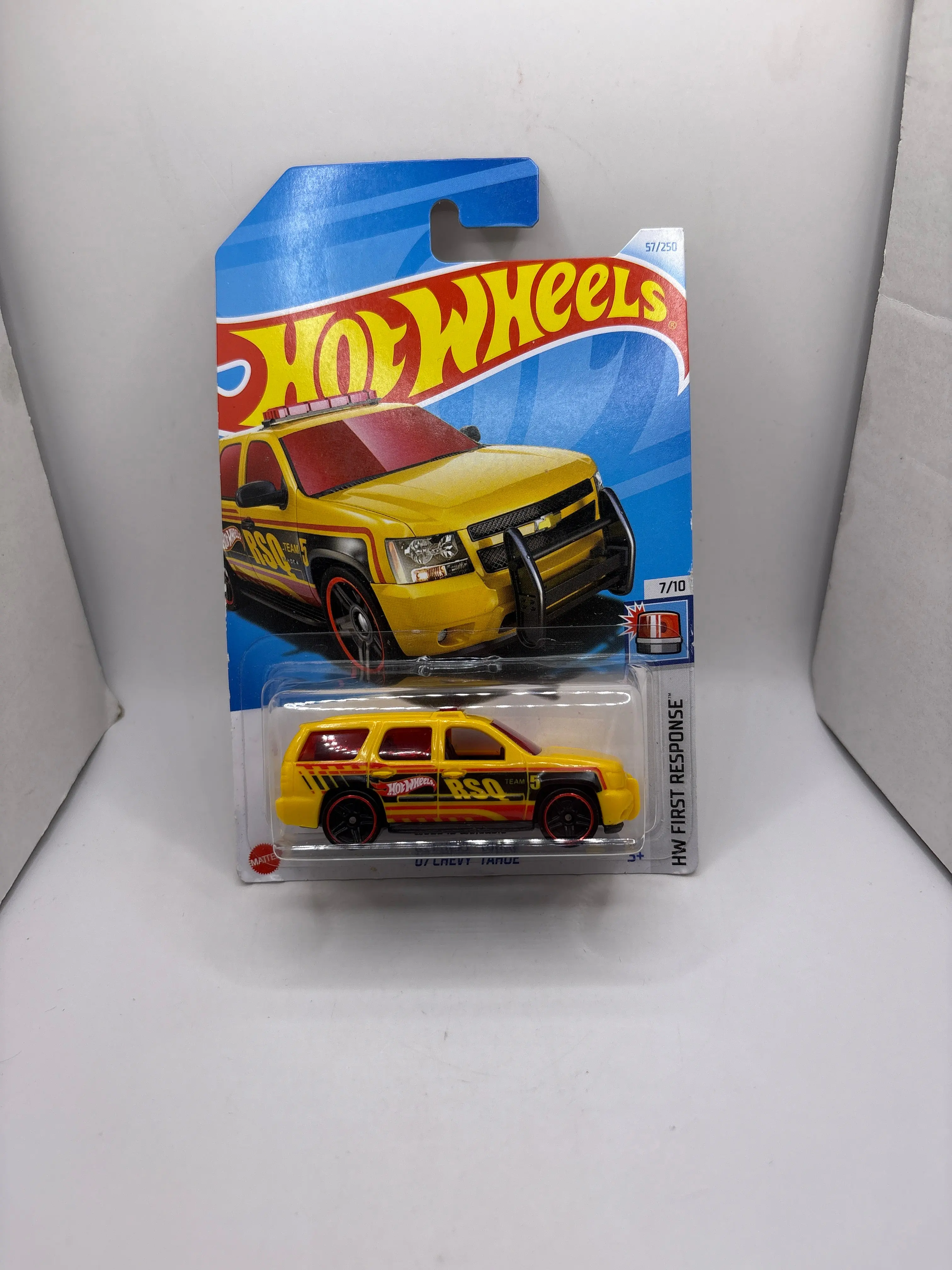 Hot Wheels 07 Chevy Tahoe Diecast yellow