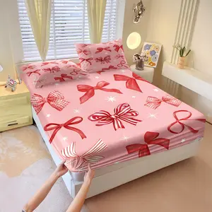 3-piece Fitted Sheet Set With Pink Foundation And Bow Print，includes 1 Sheet And 2 Pillowcases，fresh, Sweet, And Adorable Style. Suitable For Young Women, Dorm Groups, And Those Seeking A Girly Bedroom Decorating Gift.