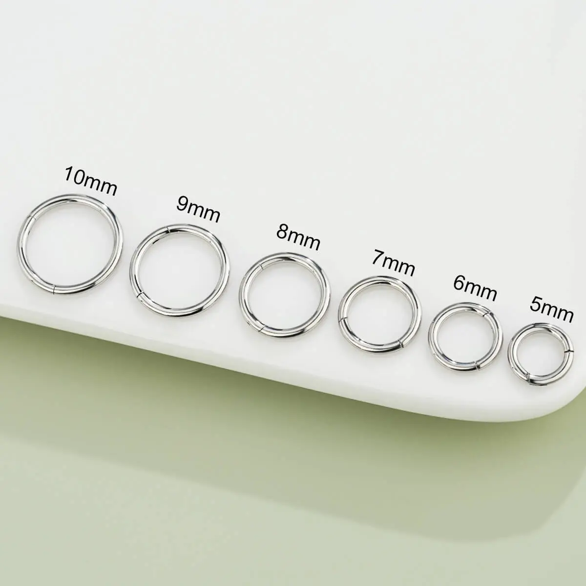 OUFER BODY JEWELRY 20G Hinged Nose Hoop Ring in 316L Stainless Steel, Non Tarnish Helix Pierced Jewelry for Women, Daily Wear Accessories, Helix Pierced Ring, Nose Piercing