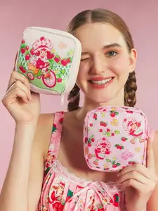 Strawberry Shortcake X SHEIN 1pc Cute Sweet Strawberry Cartoon Storage Pouch, Can Be Used As Sanitary Napkin Organizer
