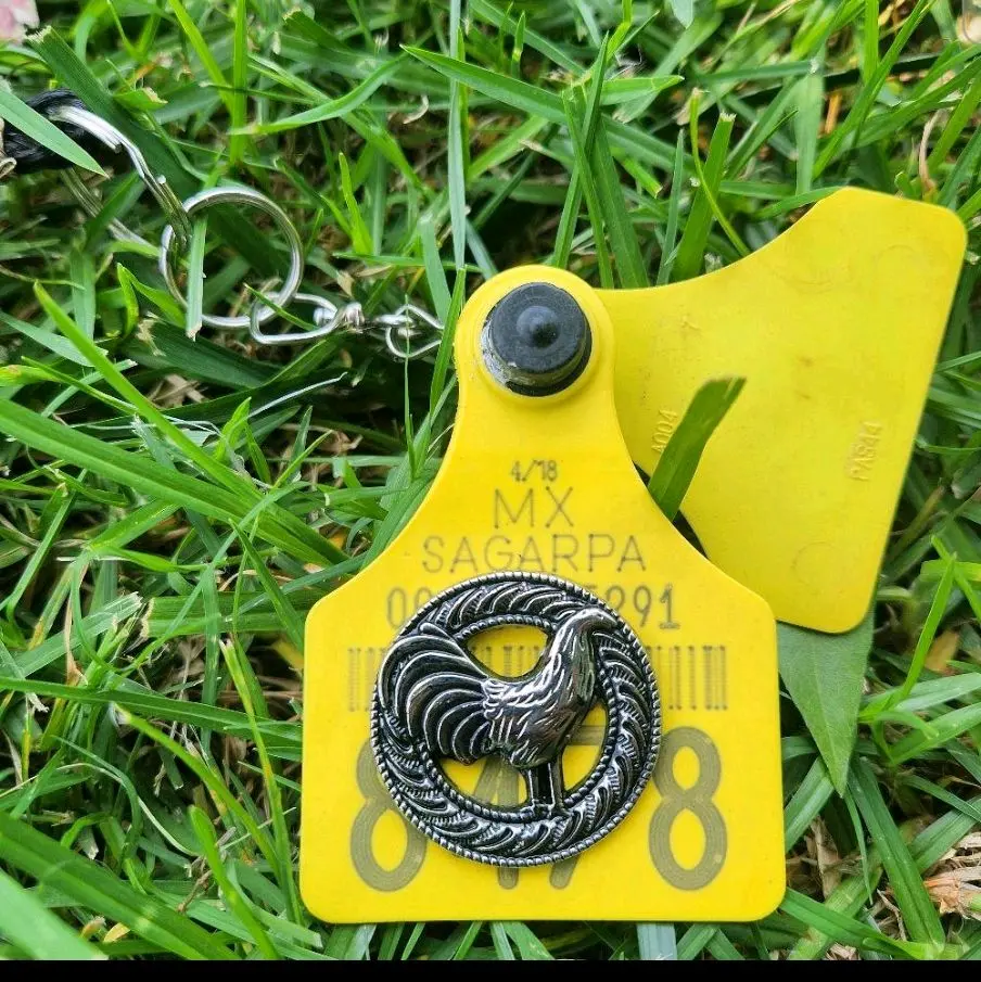 Rooster cattle ear tag Rooster cattle ear tag