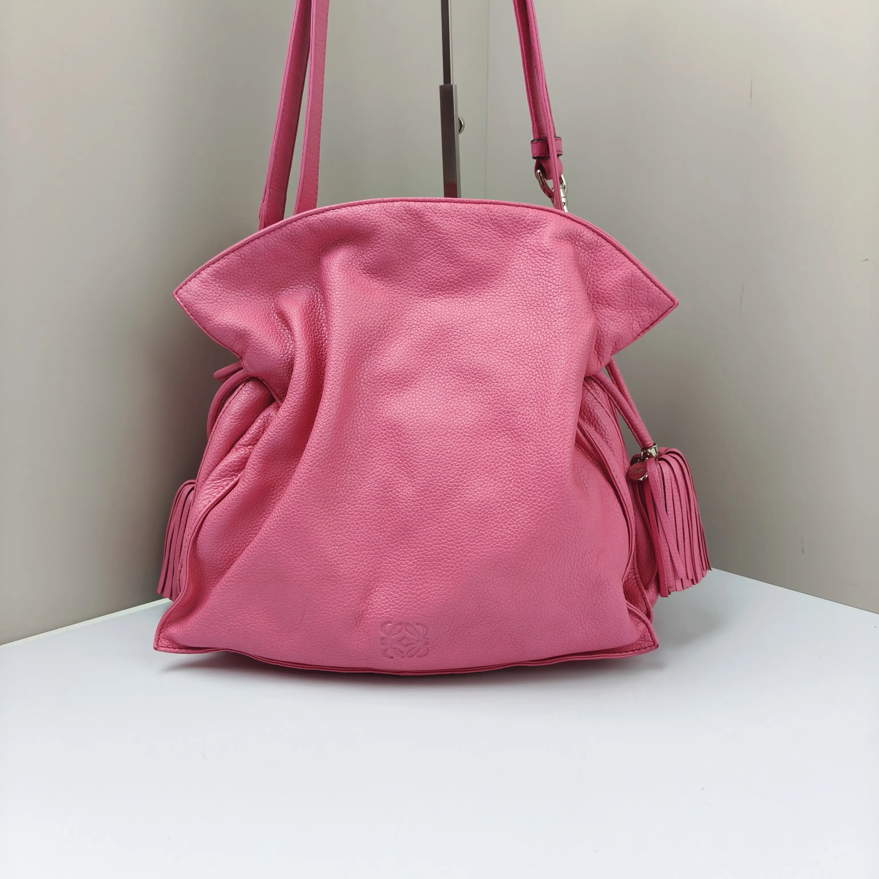 Pre-owned Loewe Calfskin Shoulder Bags Flamenco Knot Pink CPU0716