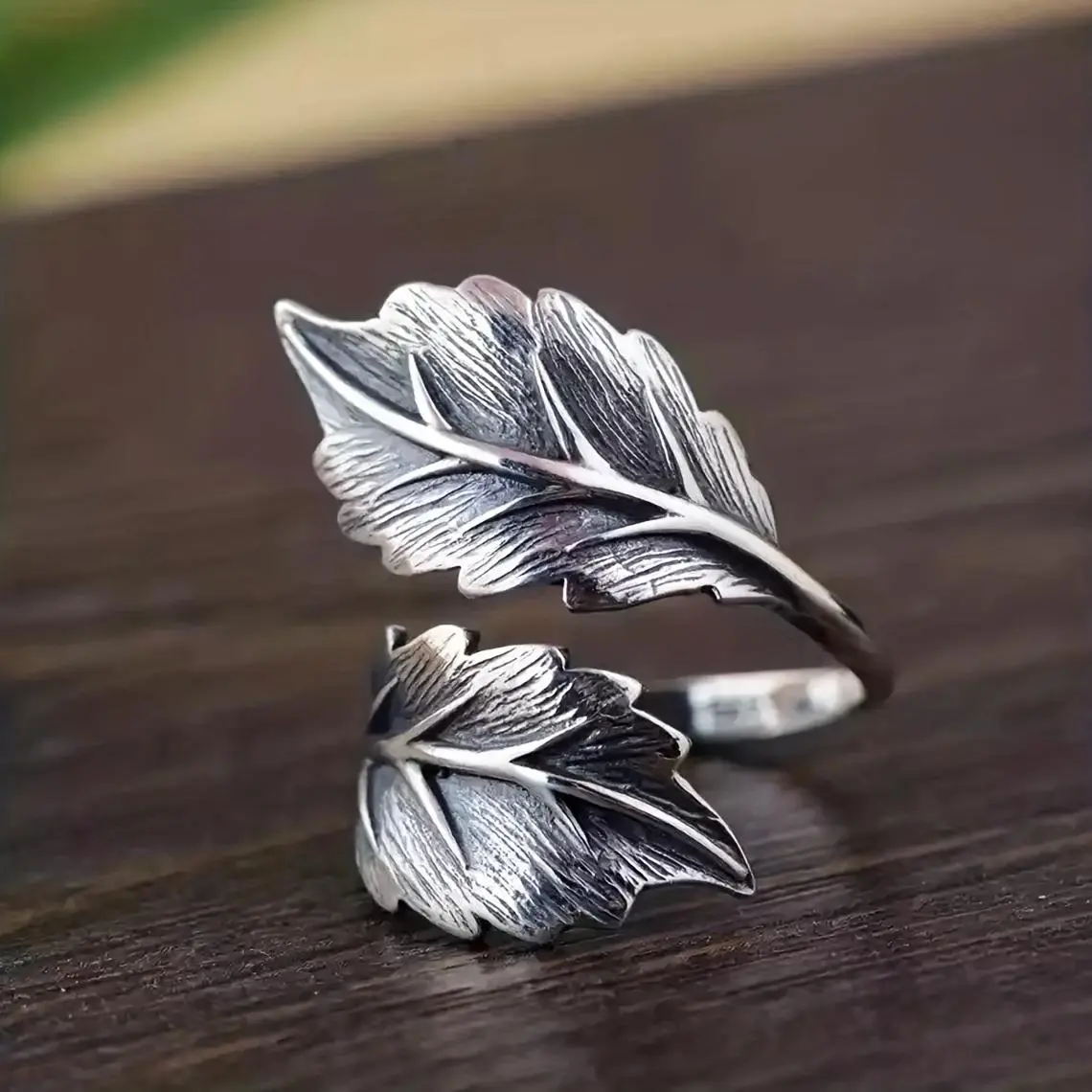 1pc Vintage Style Silvery Plated Creative Leaf Finger Ring, Adjustable Hand Accessories