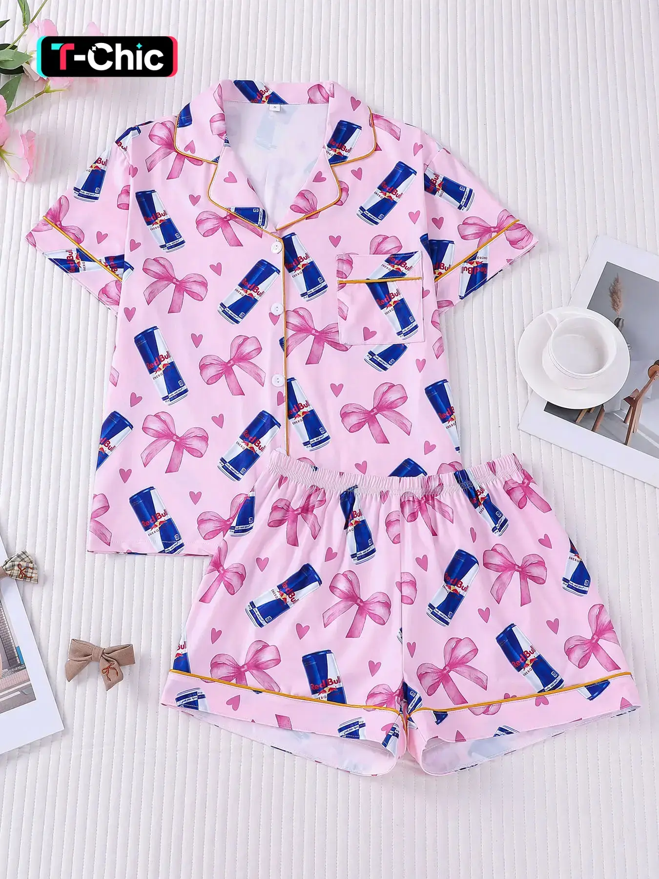 2-piece women's matching pj set full body pink bow love drink bottle Print short sleeved shorts soft and comfortable skin friendly smooth top small pocket button closure elastic waistband suitable for all seasons home casual wear pajamas Loungewear