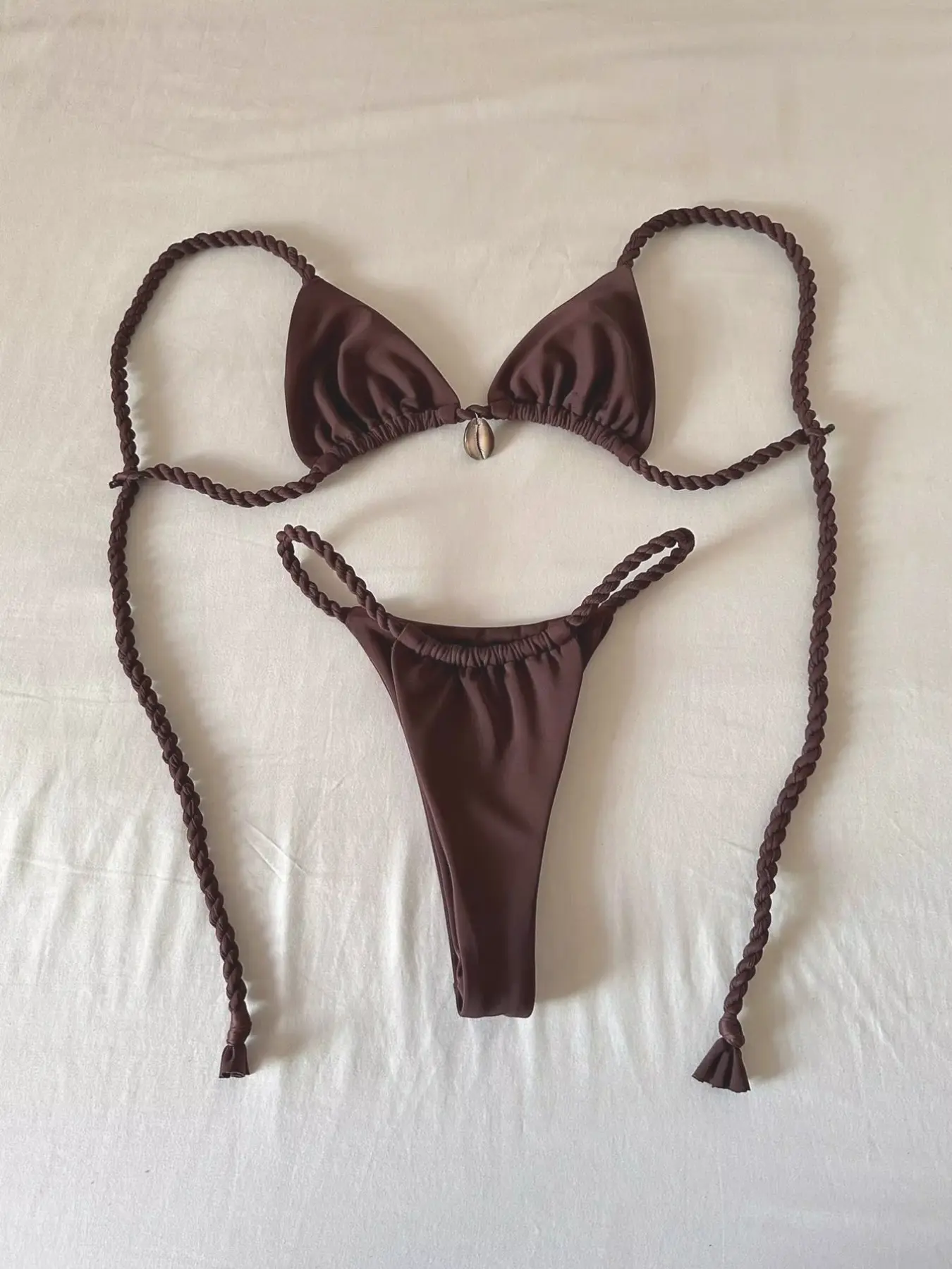 Women's Bikini Set, Low Waist Bottoms & Backless Top, Fashionable Two-Piece Swimsuit, Casual Beachwear for Holidays, Solid Bikinis, Spaghetti Strap Bikini, Summer Swimsuit Set, Plain Bikini Set, Bikini Swimsuits