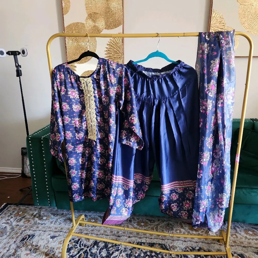 3 piece silk Farshi Salwar suit