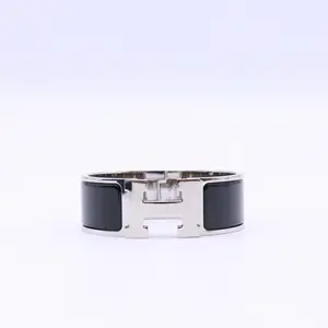 Pre-owned Enamel Wide Clic Clac H Bracelet PM Black TWINS W20789