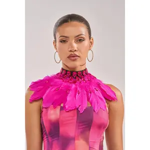 TAKE MY PIC FEATHER COLLAR NECKLACE