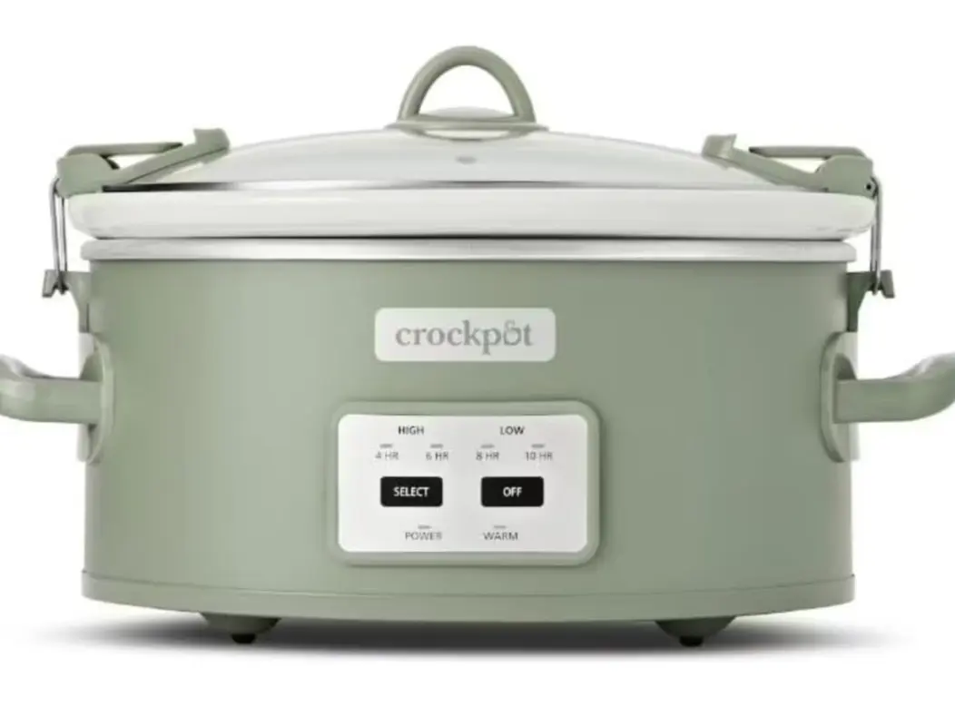Crock-Pot Locking Lid 6qt Cook and Carry Programmable Slow Cooker Moonshine Green