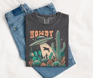 Comfort Colors UFO Cow Abduction TShirt, Funny Vintage Retro Graphic Alien Tshirt, Unisex T Shirt, Paranormal Cow UFO Tee