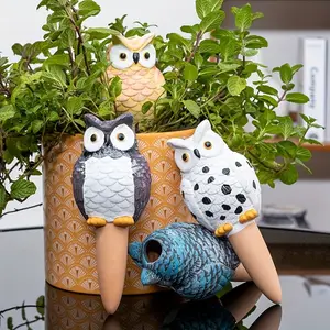 4-piece owl-shaped clay automatic watering nail-garden lawn automatic watering system-water seepage device, flower watering device, lazy drip irrigation device