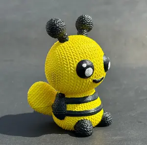 Knitted Fluffy 3D Printed Bee – Sweet & Adorable!