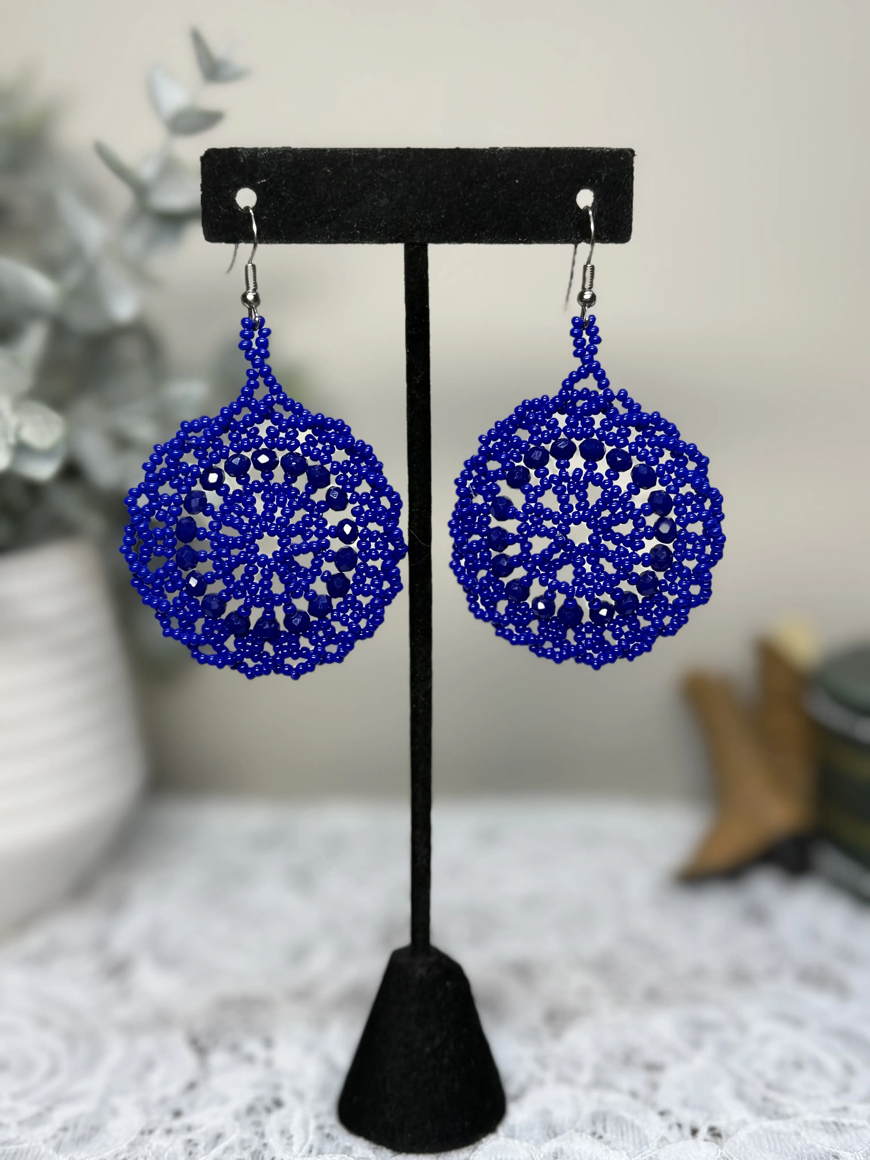 Aretes "Gaby" Beaded Earrings Huichol Handmade Elegance Cultural Artistry Unique One-of-a-Kind Jewelry