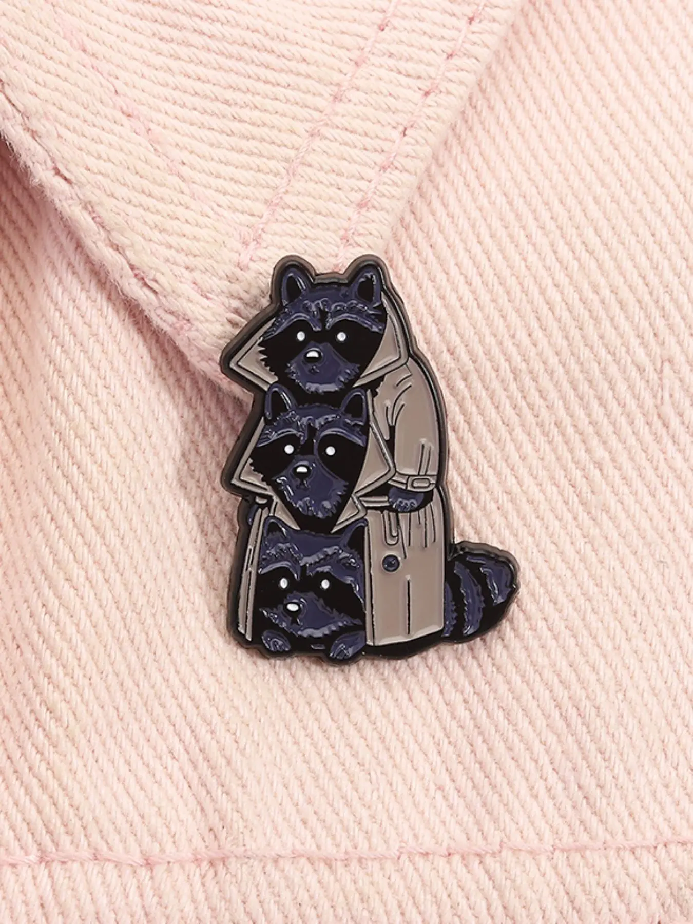 Cute Cartoon Raccoon Design Brooch, Lapel Pin, Durable Metal Pins, Fashion Alloy Badge for Women & Men, Enamel Pin Suitable for Backpacks, Jeans, Scarves, Personalized Hats Emblem Badge Decoration, Men Accessories, Fashion Accessory, Clip