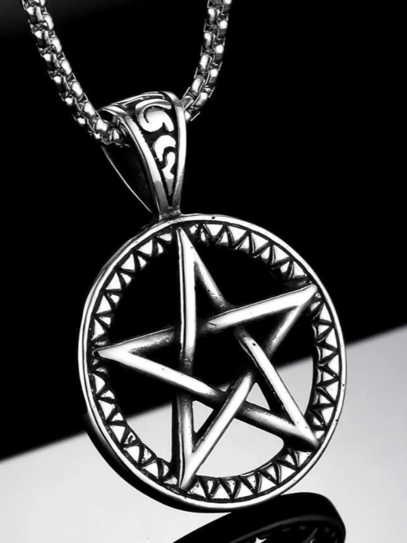 1 piece Supernatural Pentagram Statement Religious Necklace for Men Stainless Steel Box Chain Pentacle Star Talisman Amulet Pendant Necklaces Jewelry Modern Versatile Accessories
