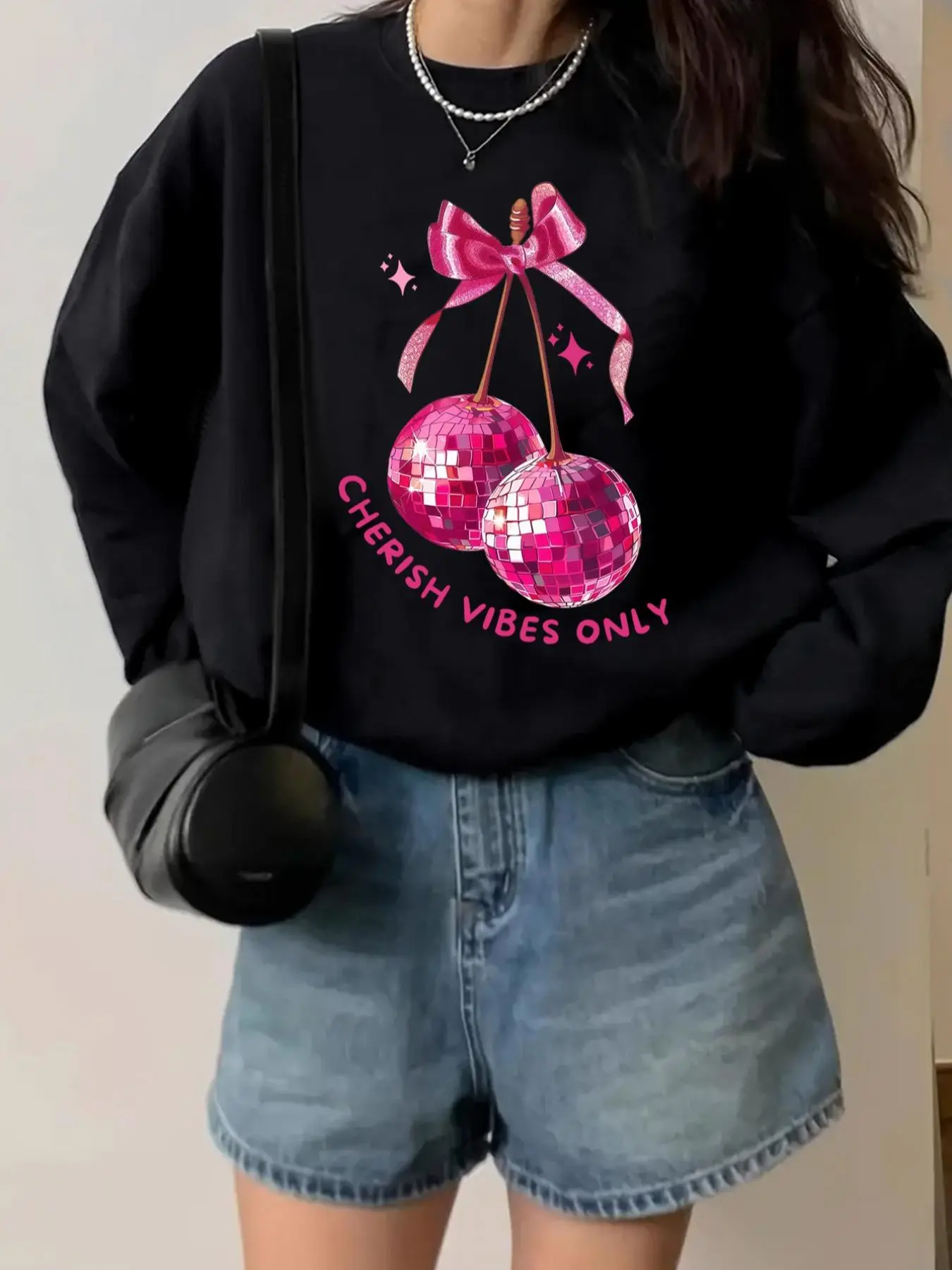 Women's Cherry & Bowknot Print Crew Neck Pullover Sweatshirts, Fashion Casual Long Sleeve Sweatshirt for Daily Wear, Ladies Fall & Winter Clothes