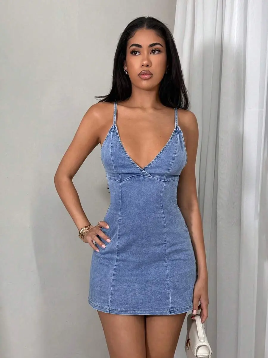 JEANDY Elastic Spaghetti Strap Backless Denim Dress