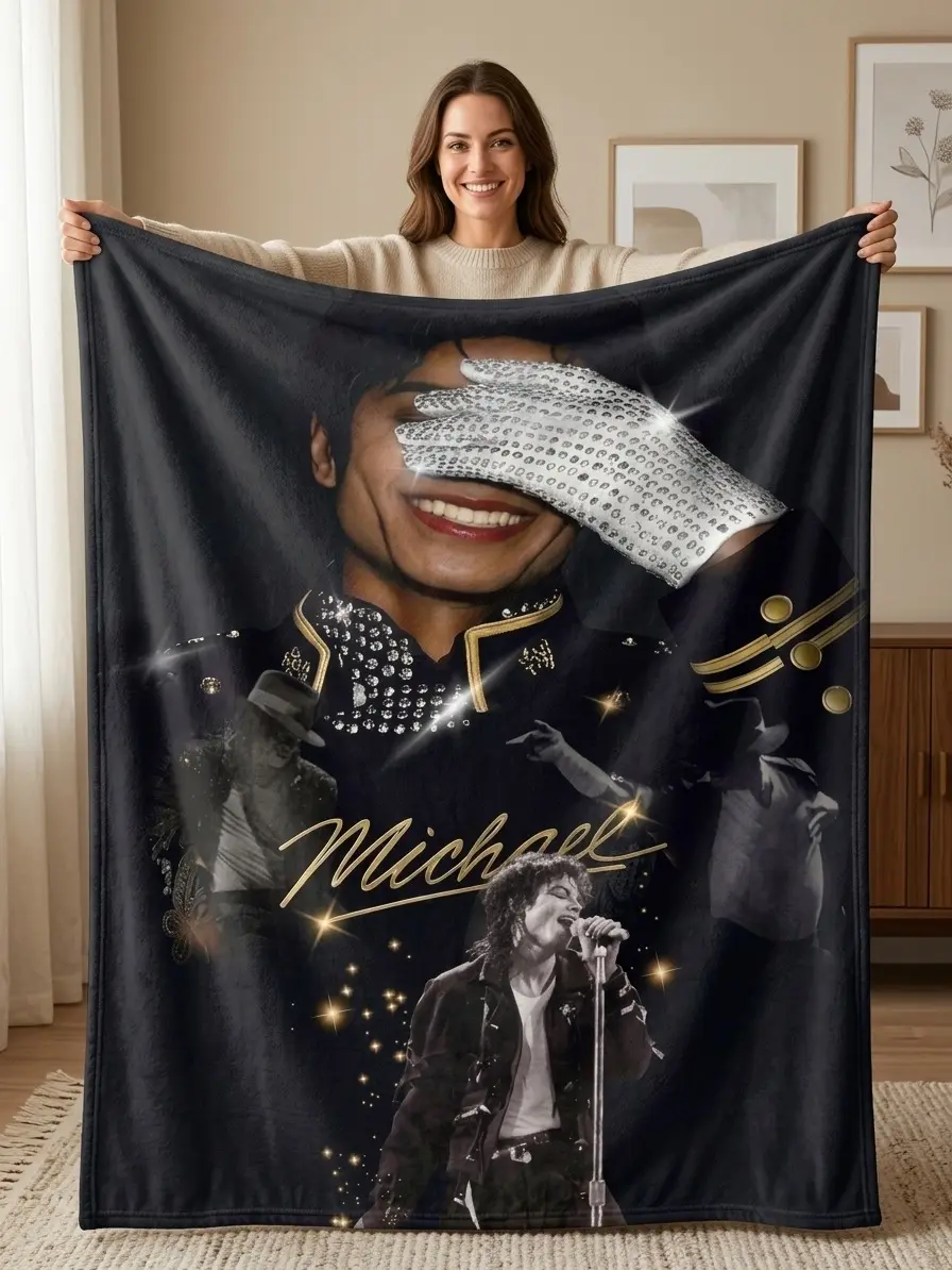 Women's Retro Pop Music Legend-Inspired Flannel Fleece Throw Blanket - Black Gold Concert Music Collage Print, All-Season Cozy Plush Fan Gift, Bedroom Decor