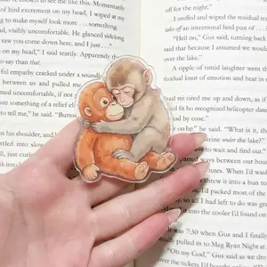 Sweet Monkey Punch Hug Phone Grip – Baby and Adult Monkeys Embracing, Perfect Gift for Animal Lovers & Moms