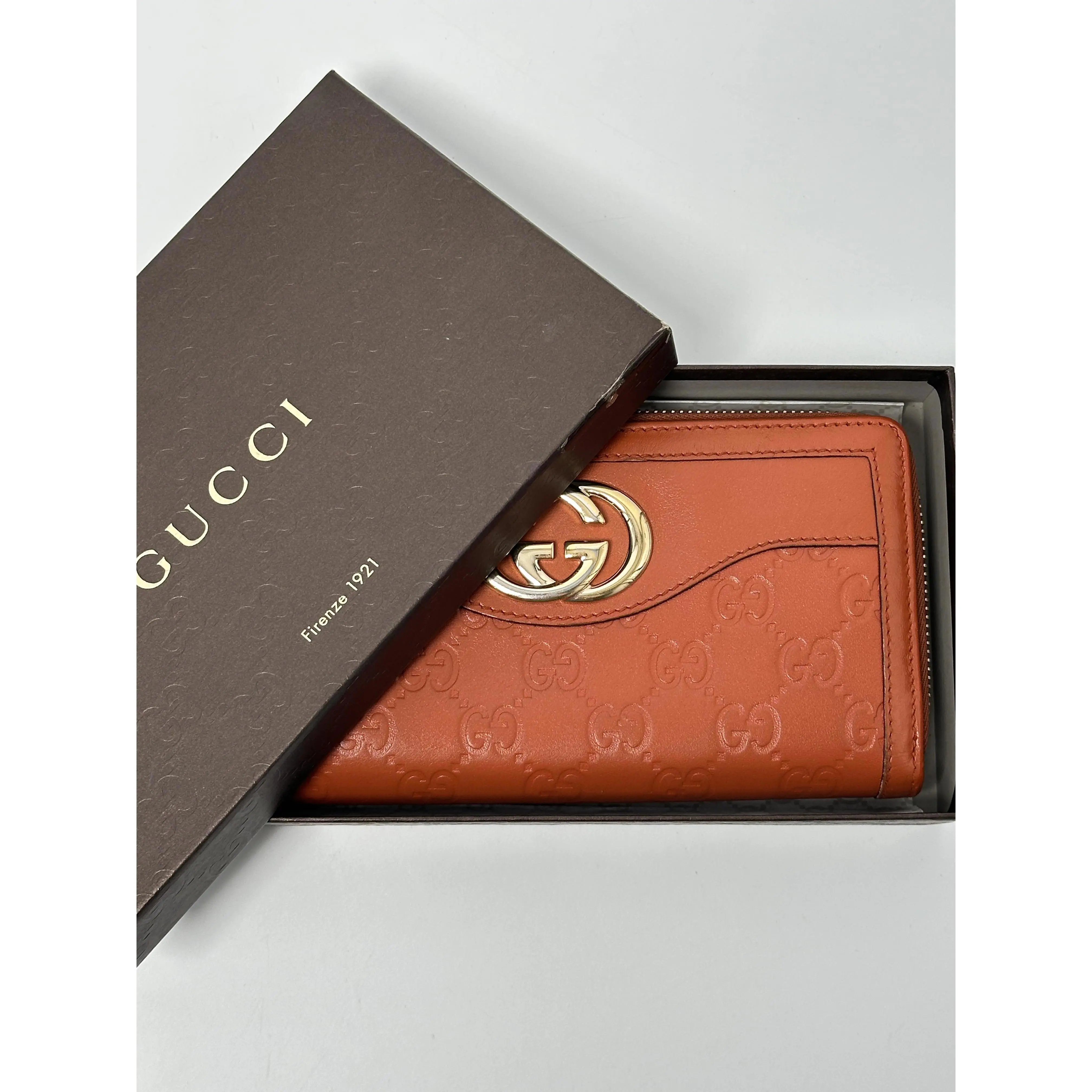 Pre-owned GUCCI leather Wallet Orange Guccissima Interlocking G Zip Around JD717GG