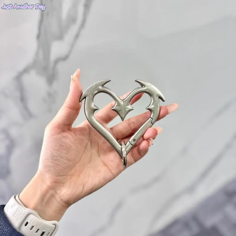 2026 New Valentine's Day Heartbreaker Zinc Alloy Gothic Heart-Shaped Keychain Jewelry, Heavy-Duty Bold Carabiner for Keys & Bags, Statement Accessory for Camping & Hiking