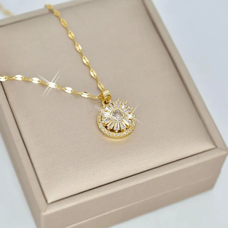 Real Golden Plating 360° Rotatable Small Zou Chrysanthemum Flower Pendant Necklace, Temperament Light Luxury Niche Design Chain Jewelry Necklaces for Banquet, Anniversary, Flower Accents Necklaces, Embedded Flowers Necklaces