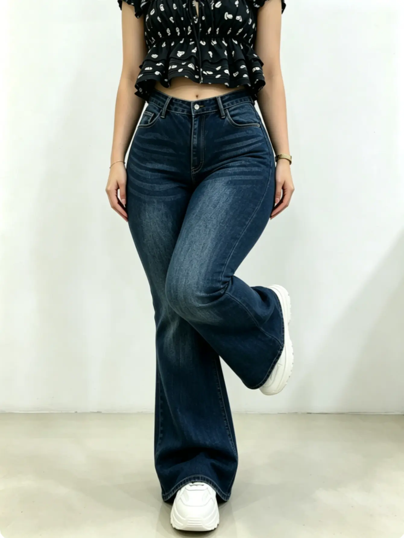 [Plus Size, Size Down] High Waist High Stretchy Zipper Fly Flared Leg Jeans, Casual Comfy Pocket Bell Bottom High Waisted Denim Trousers for Daily Wear, Women's Bottoms for All Seasons WH50