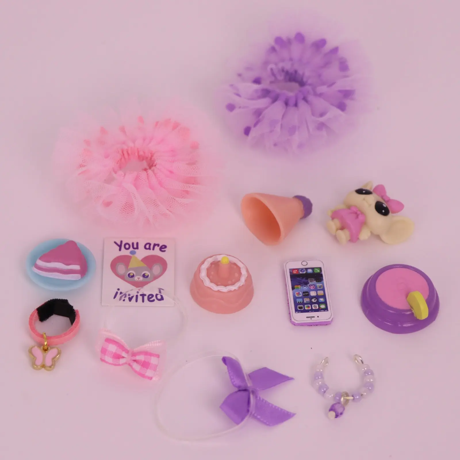 13 Pcs Mini Plastic Collar Jacket Skirt Accessories Set for Action bobble-head Mini Shorthair Cat Dashchund Husky Kitten Bunny Great Dane Pet Toys