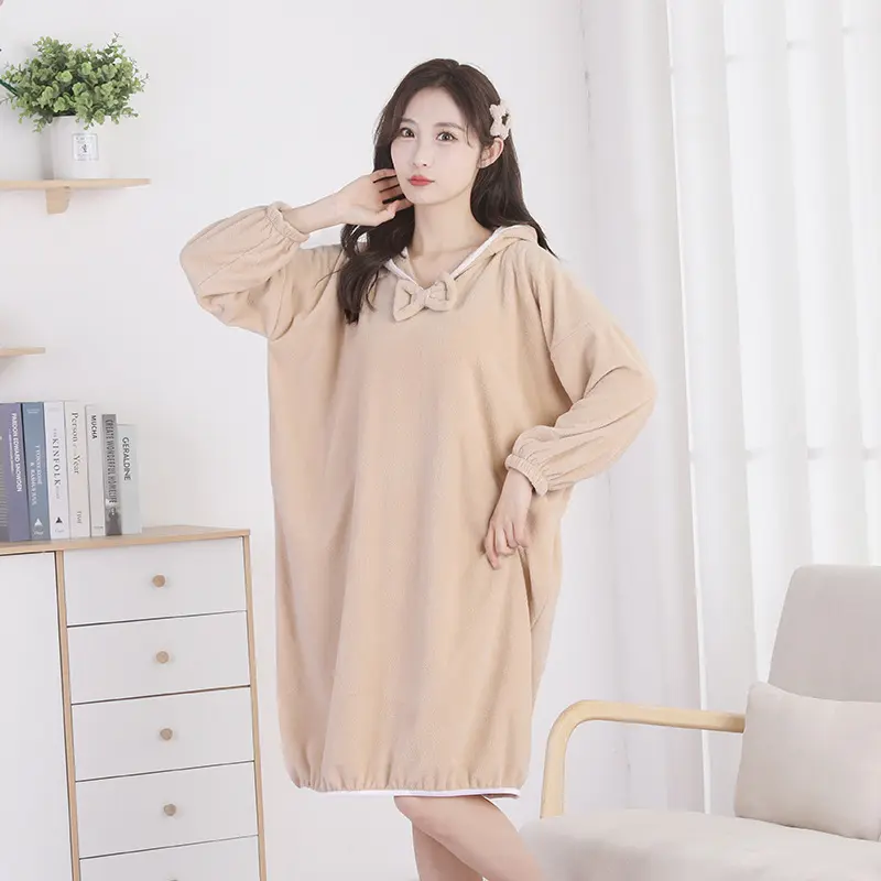 Hooded long sleeved coffee