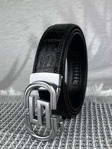 Cool black crocodile-patterned embossed belt with a black silver alloy automatic buckle, featuring a letter design, 1.38in/3.5cm wide for a fashionable look, suitable for daily work, outdoor sports, and various other occasions, Pu Leather Belts