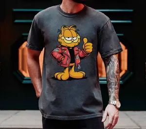 Funny Garfield T-Shirt, Cool Cat Graphic T-Shirt