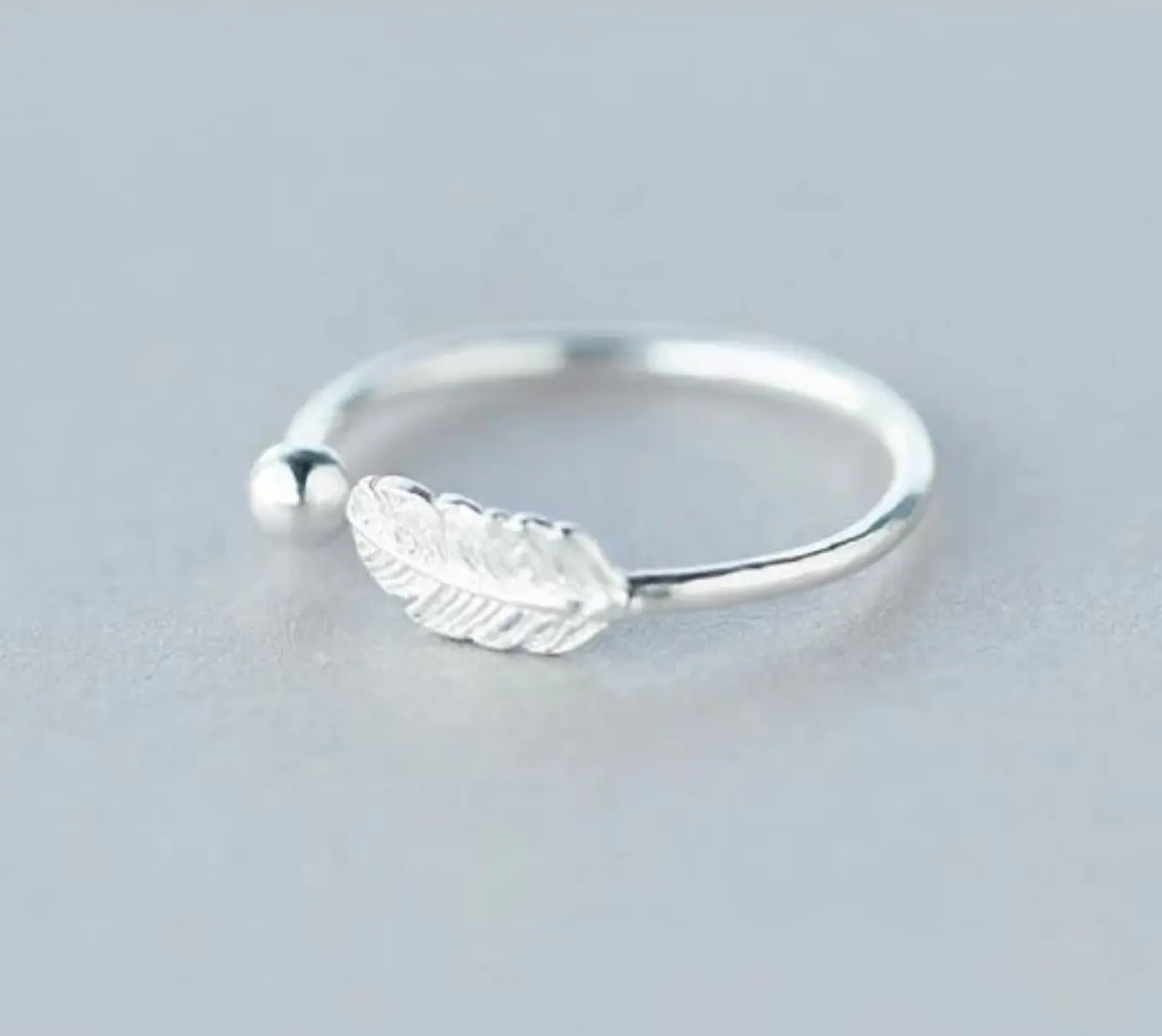 Quality Sterling Silver Plated Adjustable Feather Ring (Size 7-8)