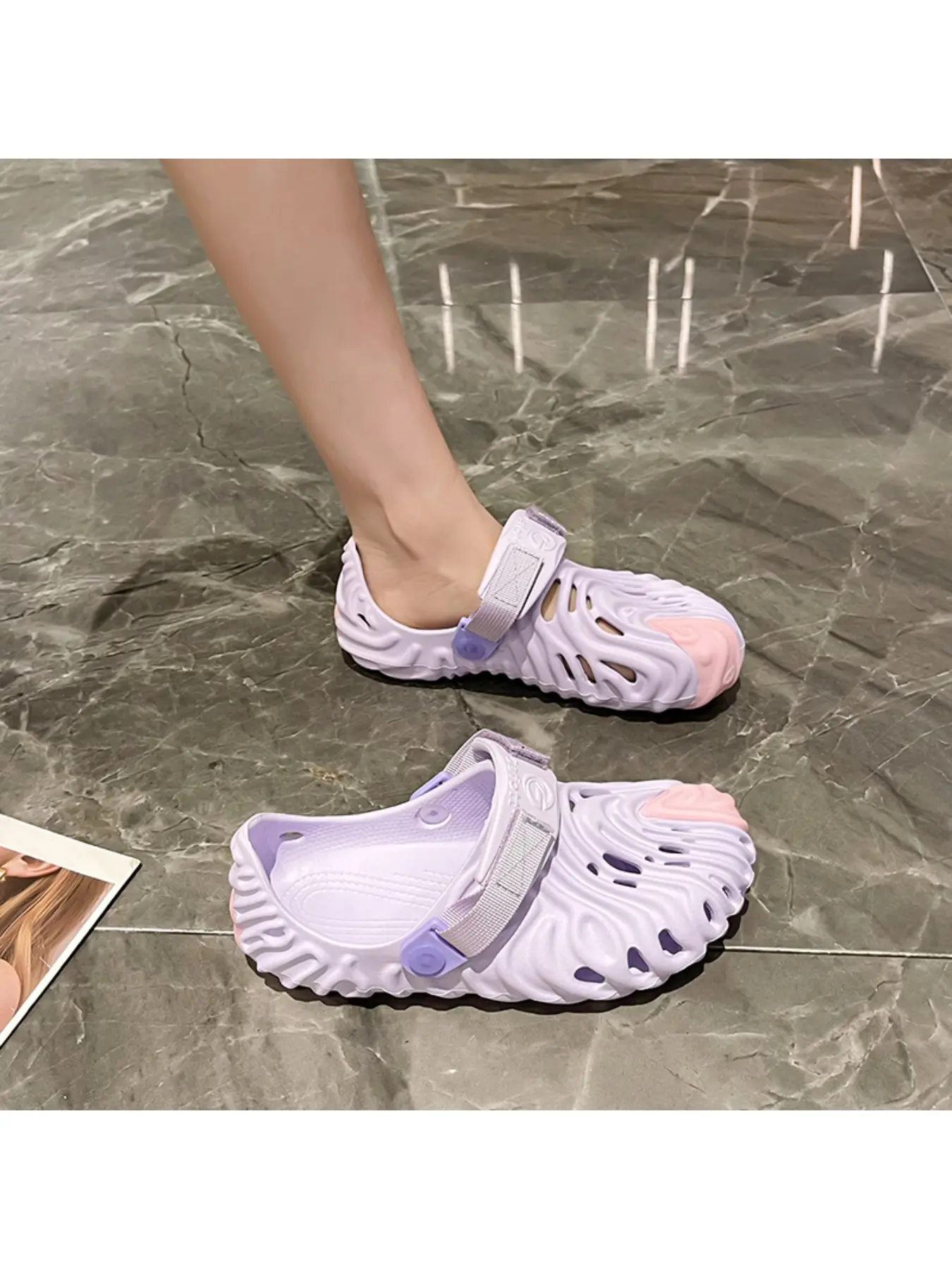Women's Wavy Closed-Toe Clogs, Breathable Anti-Slip, Versatile Daily Wear, Lightweight Comfort