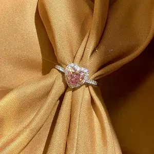 Female Adults' Closed-Setting Synthetic Moissanite Gemstone Fashion Jewelry Ring (H286 Grisel)