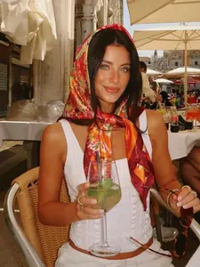 1pc French retro Italian floral print silk scarf 90*90cm fashionable versatile scarf seaside vacation atmosphere decorative scarf square scarf