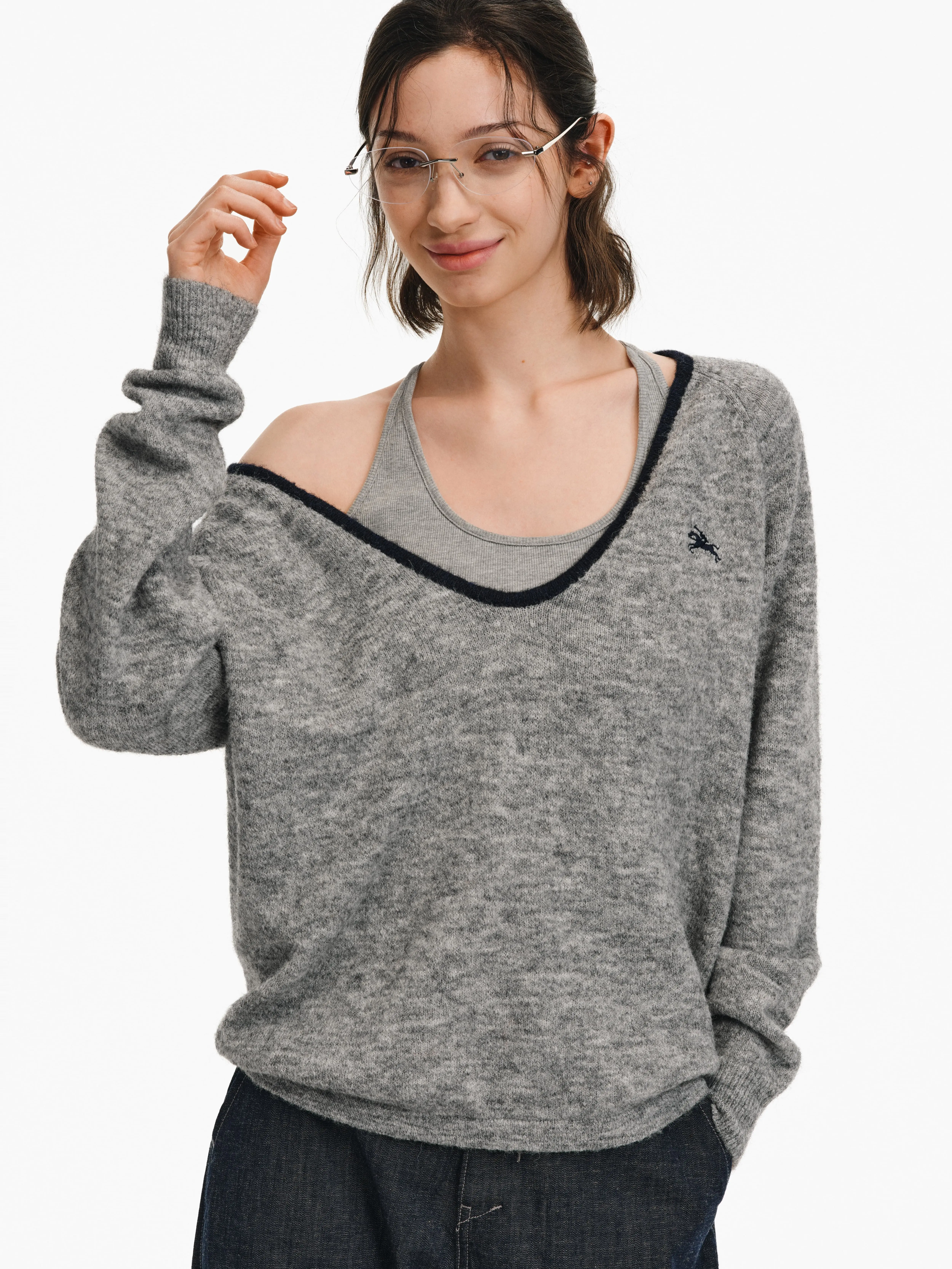 Women's PCLP Premium Wool Blend V-Neck Knitwear Top - Retro Colorblock, Lightweight, Casual Fit, Everyday Style, Comfortable, Loose