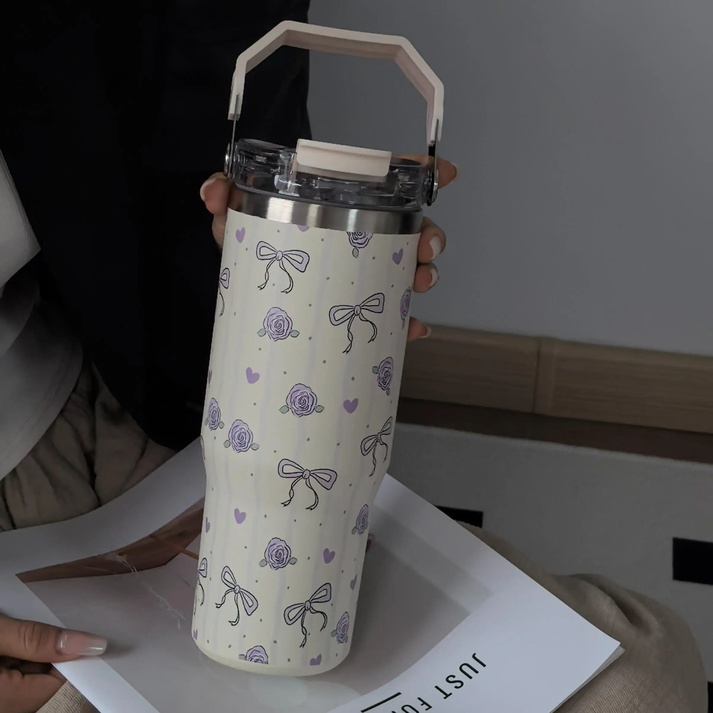 900ML/33.44oz Rose & Butterfly Pattern Insulated Bottle, Large Capacity Water Bottle with Handle & Straw, Travel & Outdoor Use Cup, Drinkware, Thermos, Insulated Water Bottles
