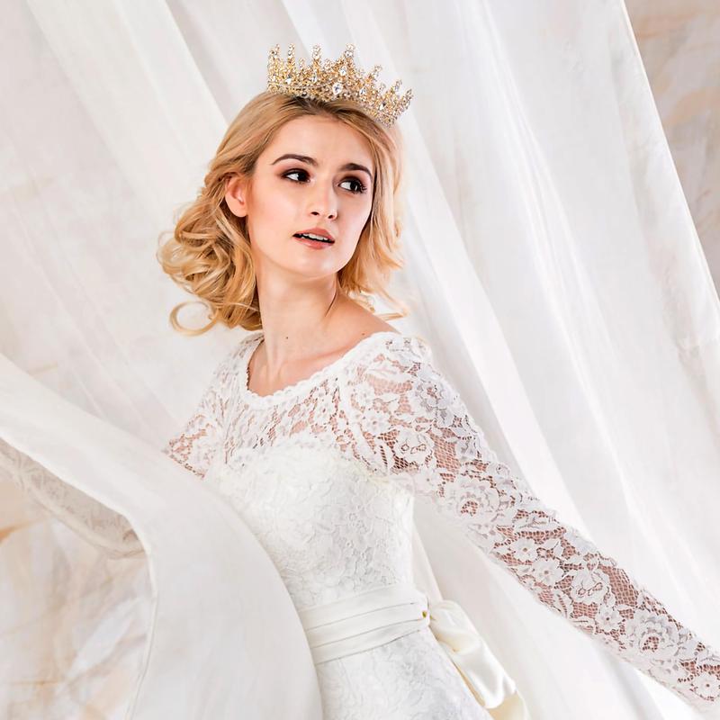 Set of 2 Queen Crystal Birthday Crowns Soft Shiny Sashes Birthday Decoration Set Women's Birthday Sashes and Headpieces, Party Decoration Supplies Set