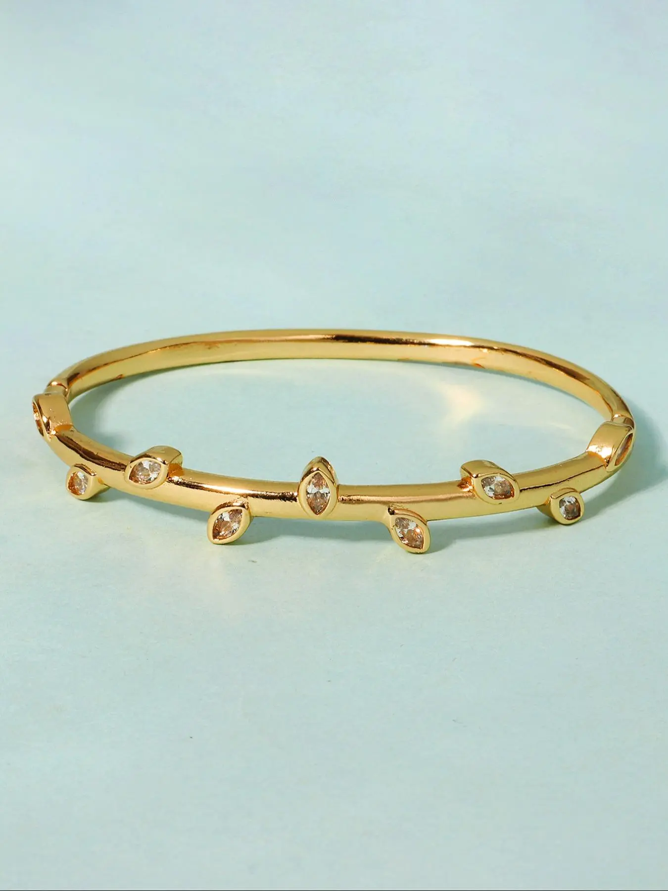 Women's Elegant Artificial Zircon Decorated Bangle Bracelet, Exquisite Trendy Bangle for Women & Girls, Fashionable Jewelry for Daily & Party Decoration