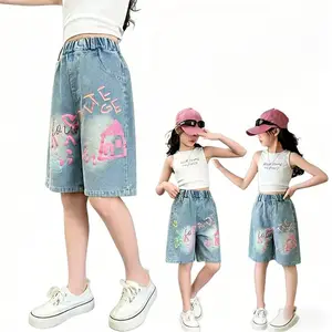 Kids Girls Trendy Graffiti Denim Pants Mid Length Wide Leg Summer Casual Wear Loose Fitting 5 Inch Jeans for Daily Use