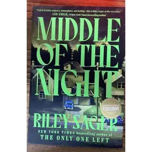USED-Middle Of The Night by Riley Sager (Hardcover)