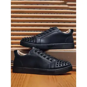 "People with Wider Feet Please Choose One Size Larger." Men's Fashionable Studded Decor Lace Up Skate Shoes, Casual Comfortable Sports Shoes for Daily Wear, Male All-match Round Toe Shoes for Daily Wear, Sneaker, Footwear