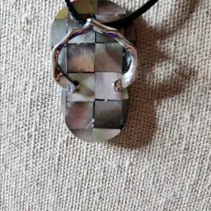 Paua Abalone Sea Shell Sandal Pendant & Cord Necklace